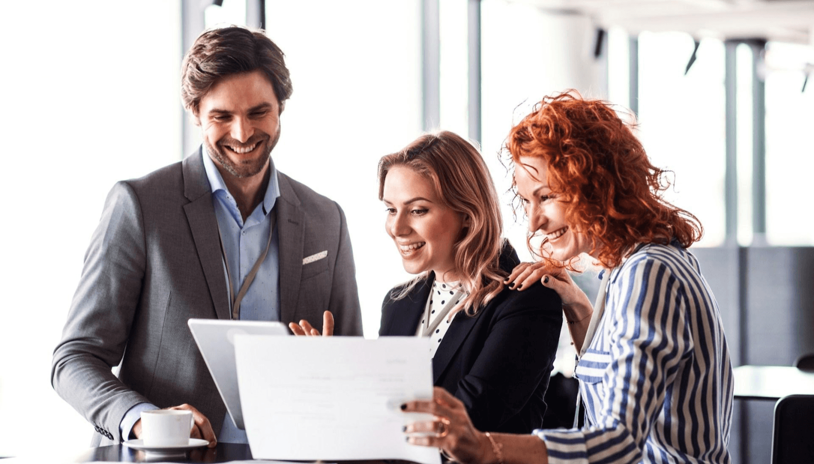Members browsing coworking website