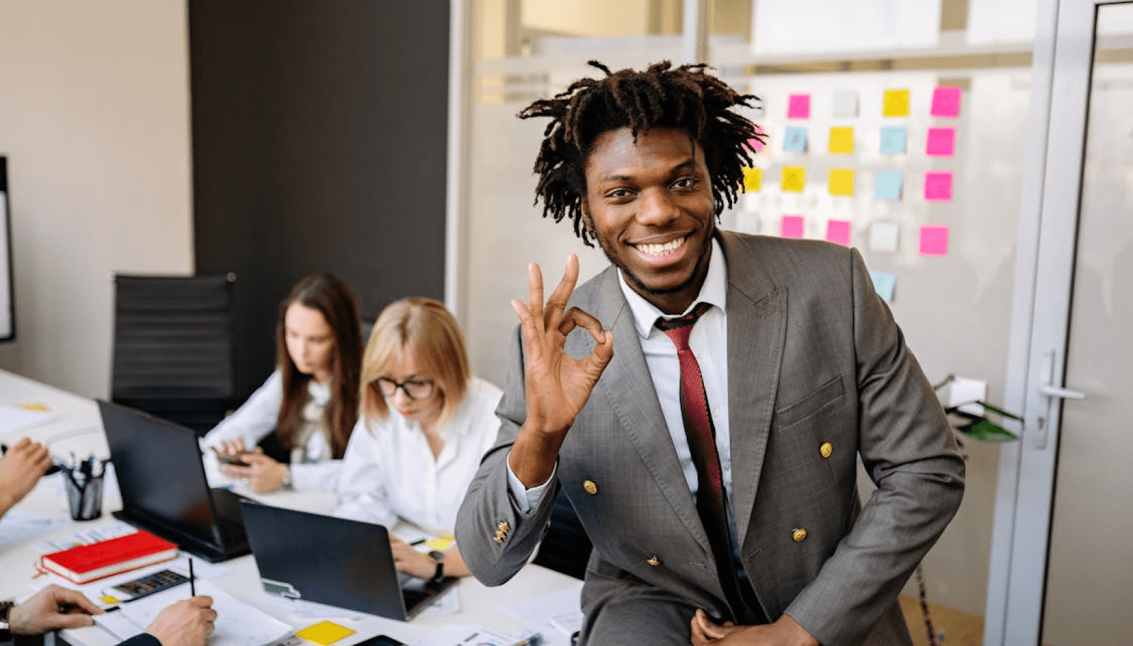 7 Tips to Attract Hybrid Workers to Your Coworking Space