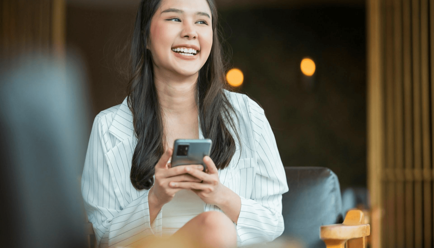 Coworking space customer using the app