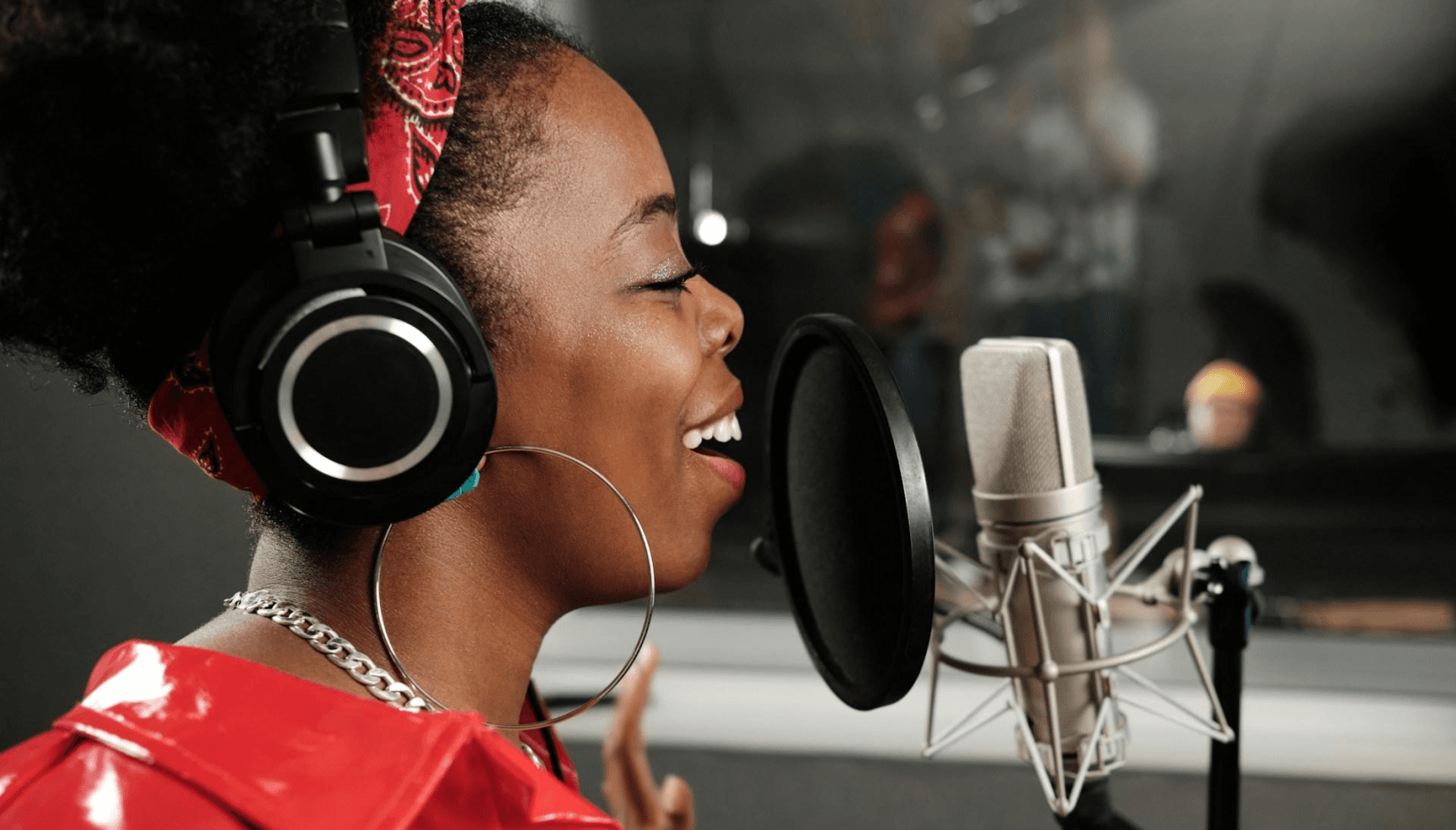 Coworking for creators: managing podcast & music studios