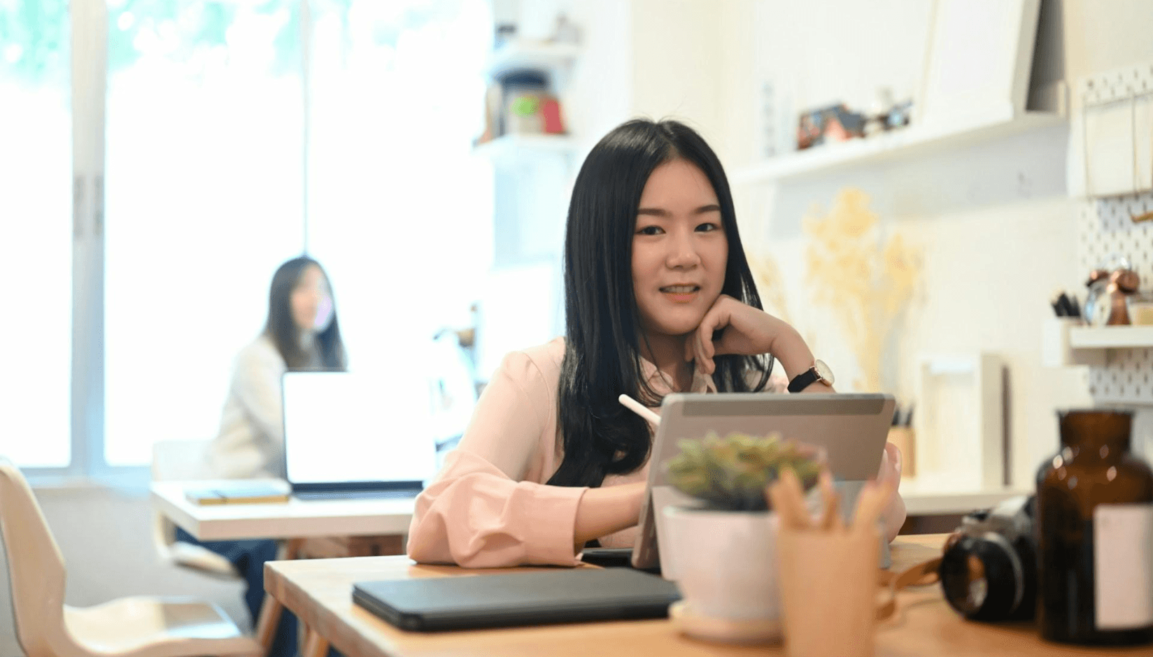 Coworking space salary guide 2026: roles, responsibilities, and benchmarks