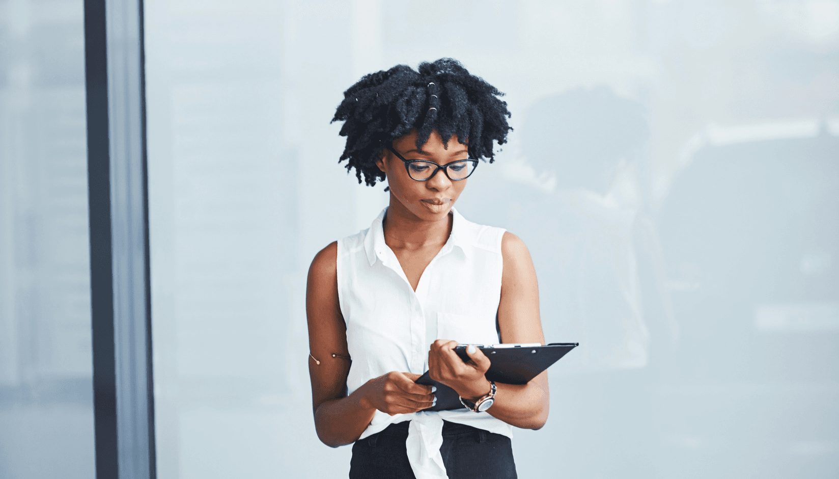 Coworking space manager vs community manager