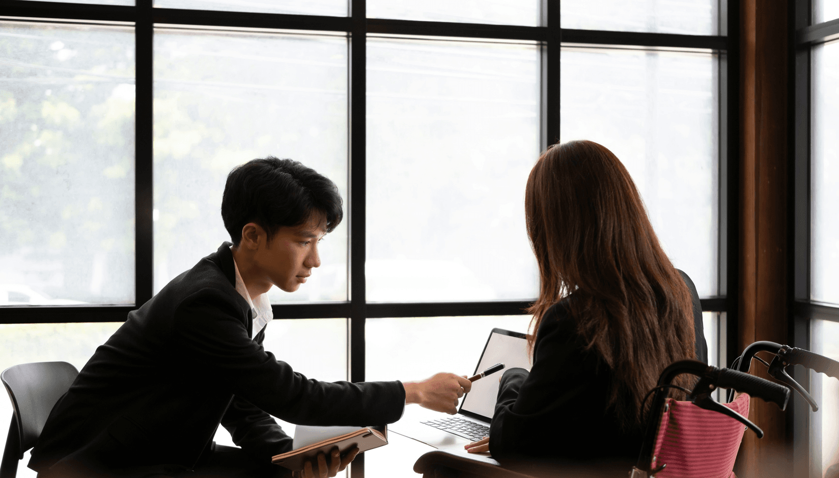 How to launch a mentorship program in your coworking space