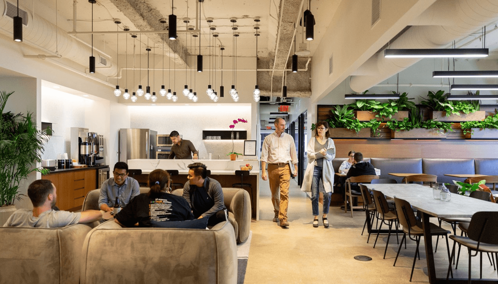 How to turn happy coworking members into brand advocates in 4 steps